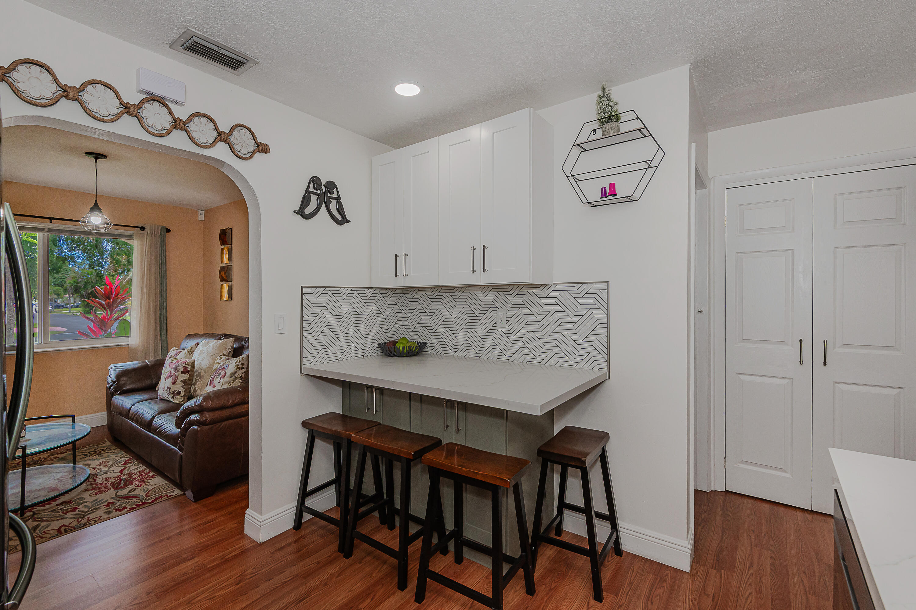 ORIOLE ESTATES SEC 5 - Residential