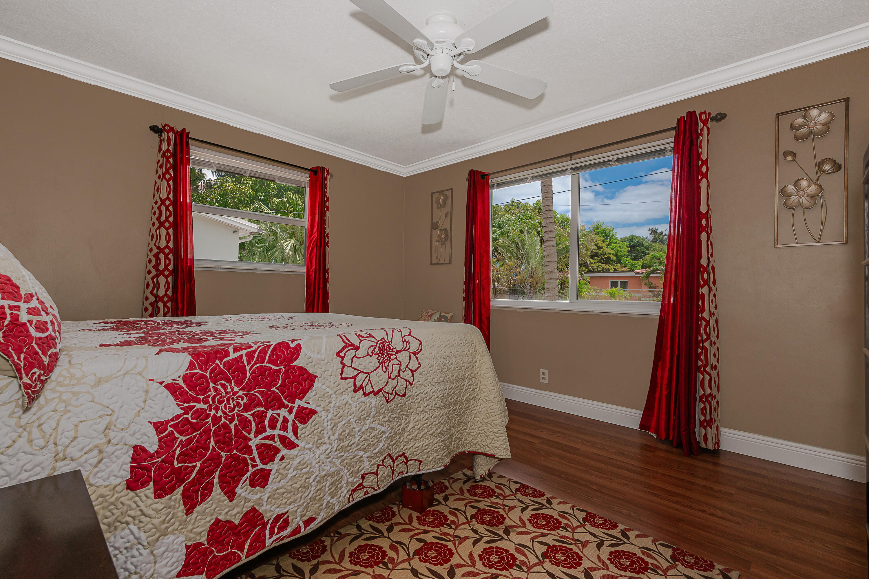 ORIOLE ESTATES SEC 5 - Residential