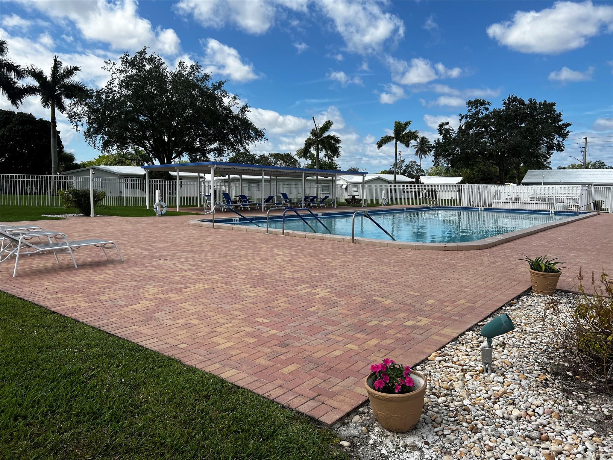 Mainlands Of Tamarac Lake - Residential