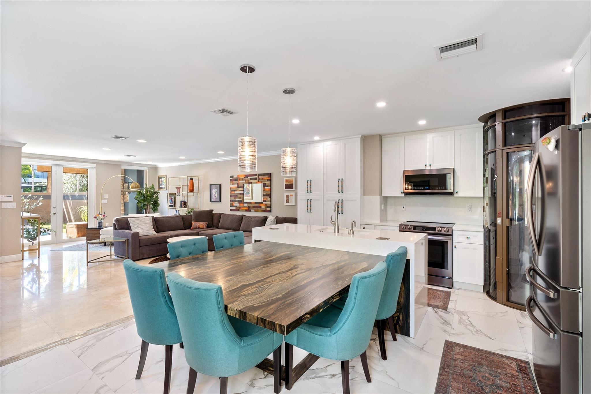 Canary Palm - Residential