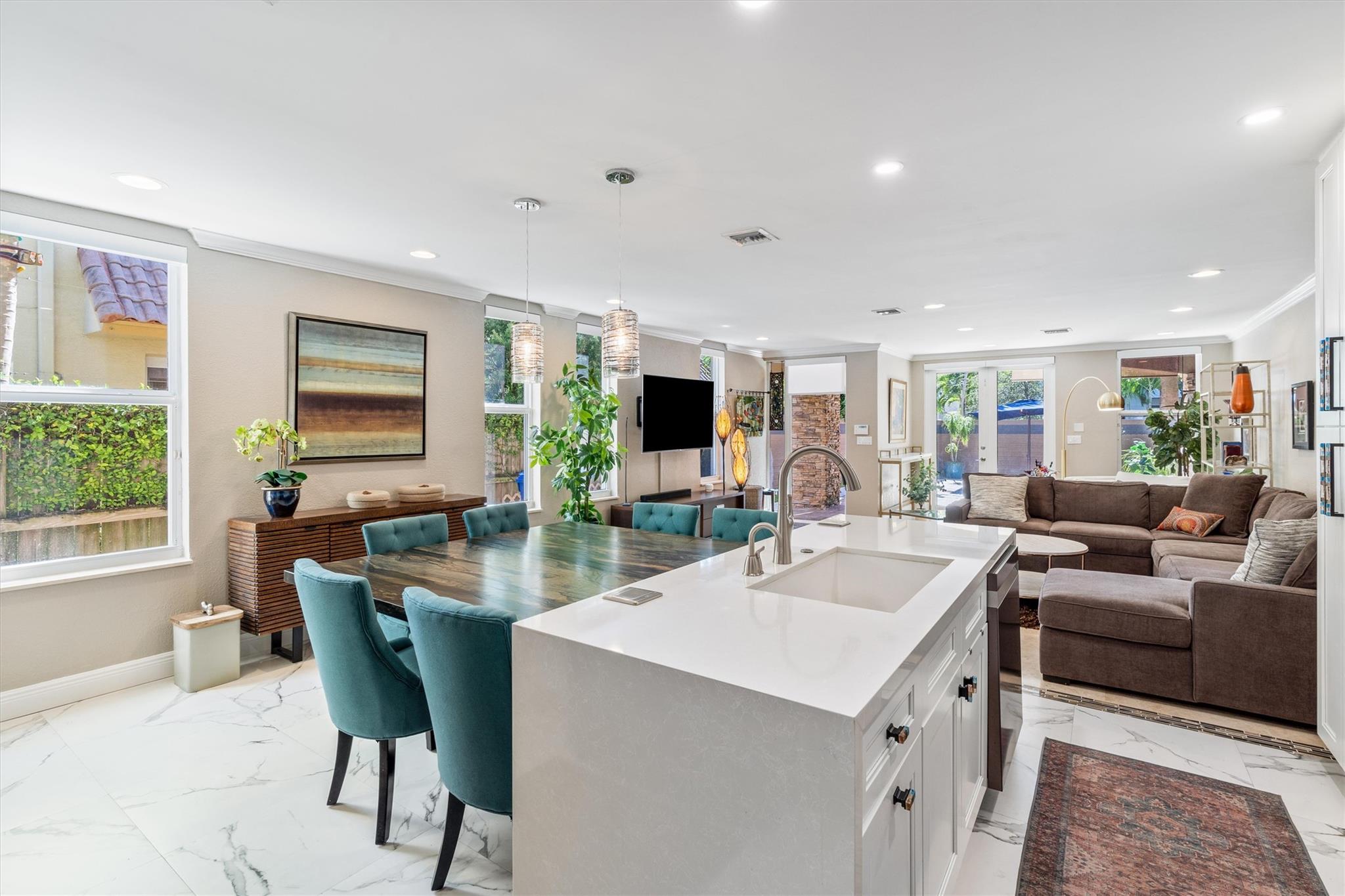 Canary Palm - Residential