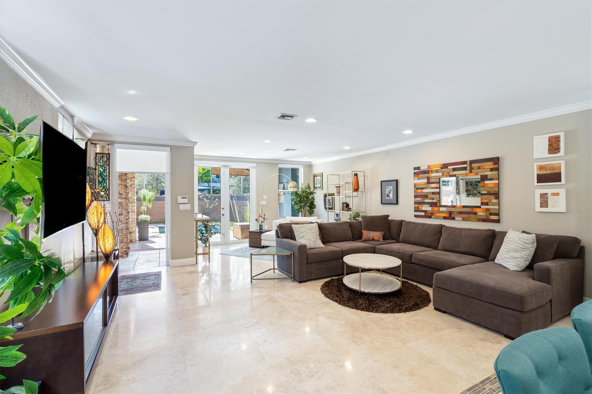 Canary Palm - Residential