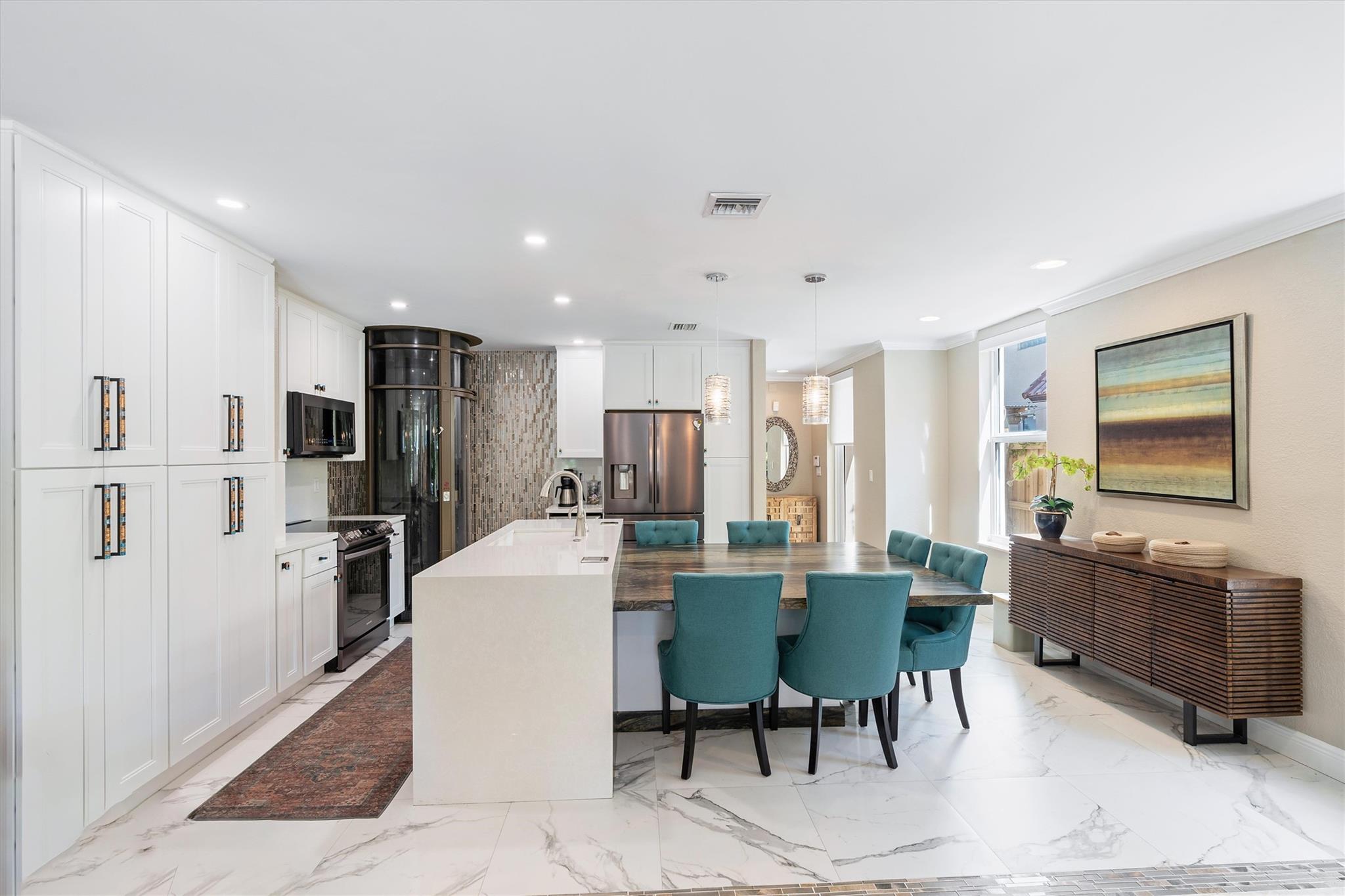 Canary Palm - Residential