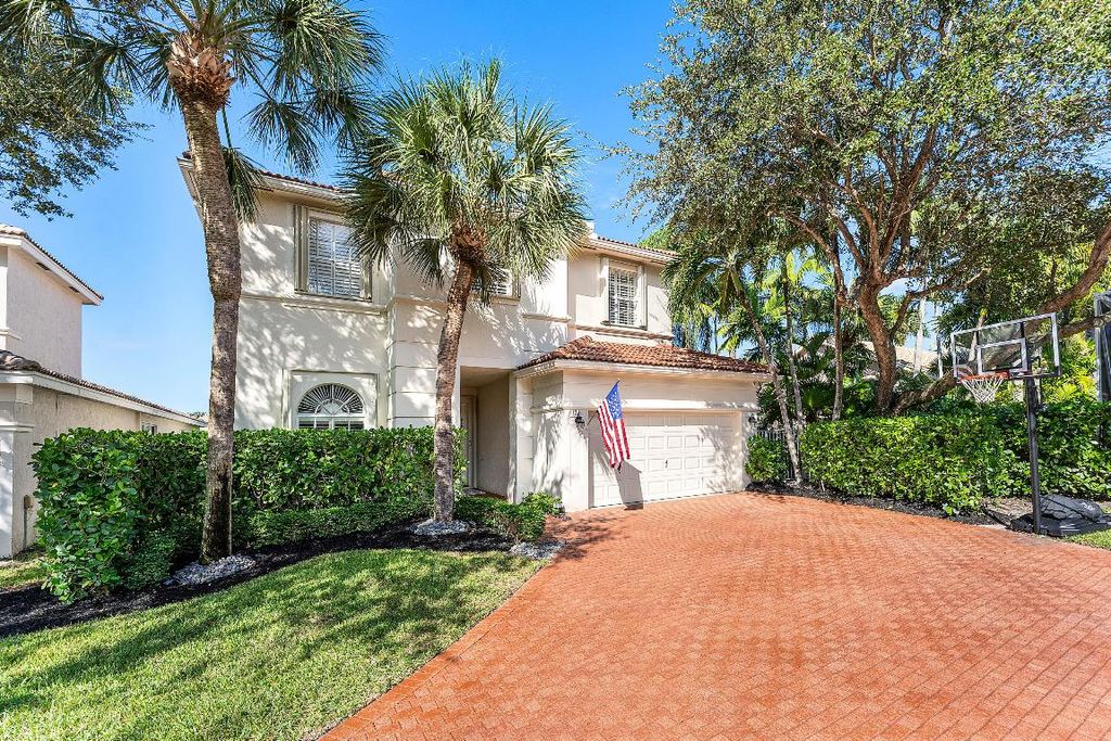 Photo of 121 Palm Circle, Lake Worth, FL 33462 (MLS # R11158514)