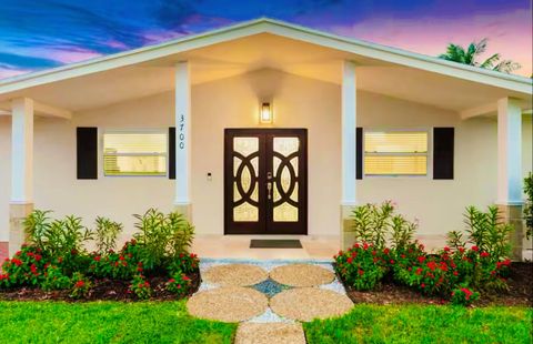 3700 Australian Court West Palm Beach FL 33407