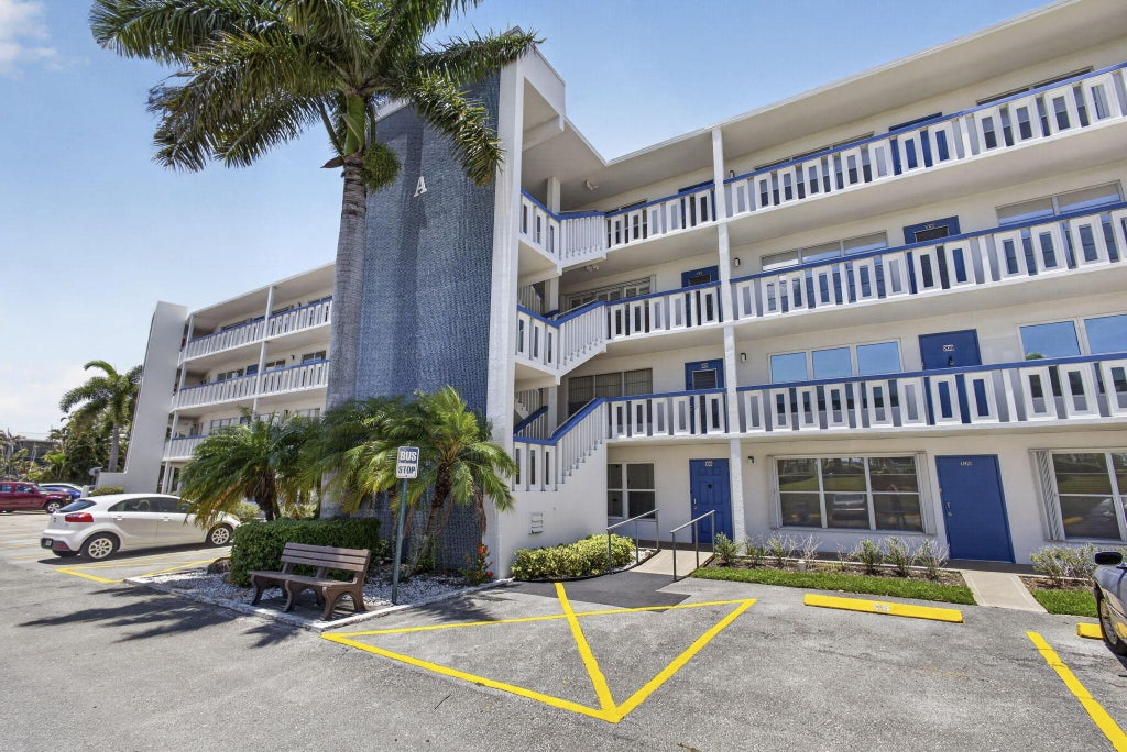 Photo of 308 Greenbrier A, West Palm Beach, FL 33417 (MLS # B26040245)