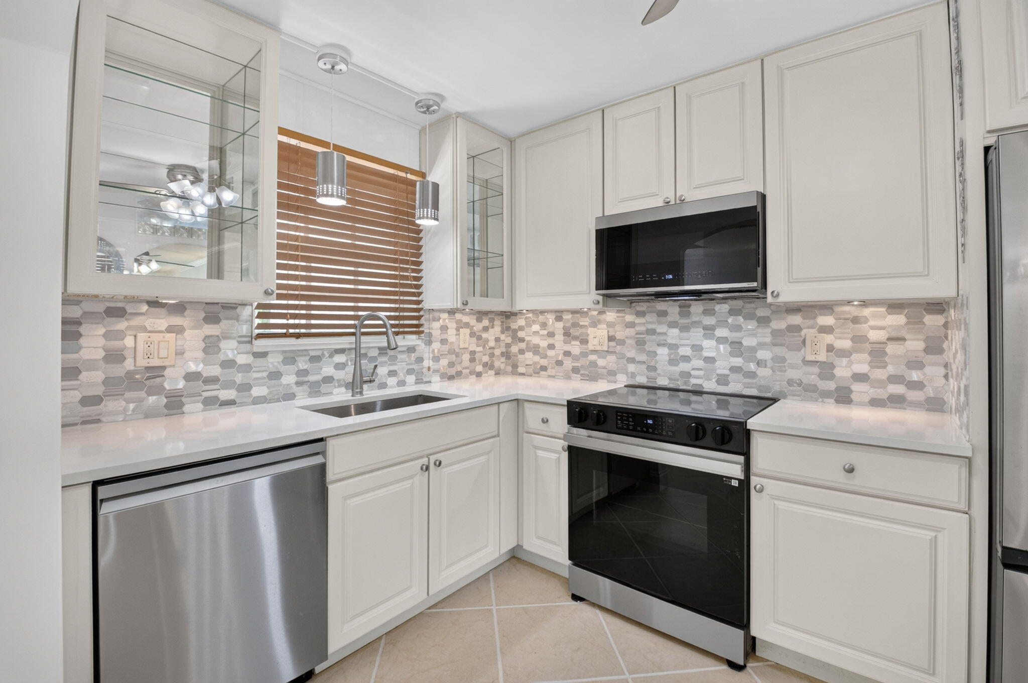 769 Jeffery Street 2-203