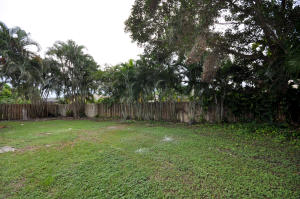 SOUTH SHORE 2 OF WELLINGT - Residential