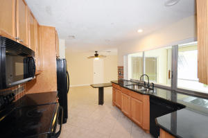 SOUTH SHORE 2 OF WELLINGT - Residential