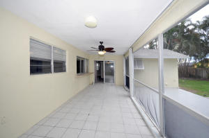 SOUTH SHORE 2 OF WELLINGT - Residential