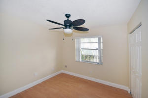 SOUTH SHORE 2 OF WELLINGT - Residential