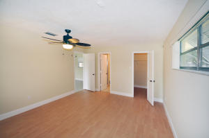 SOUTH SHORE 2 OF WELLINGT - Residential