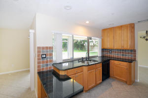 SOUTH SHORE 2 OF WELLINGT - Residential