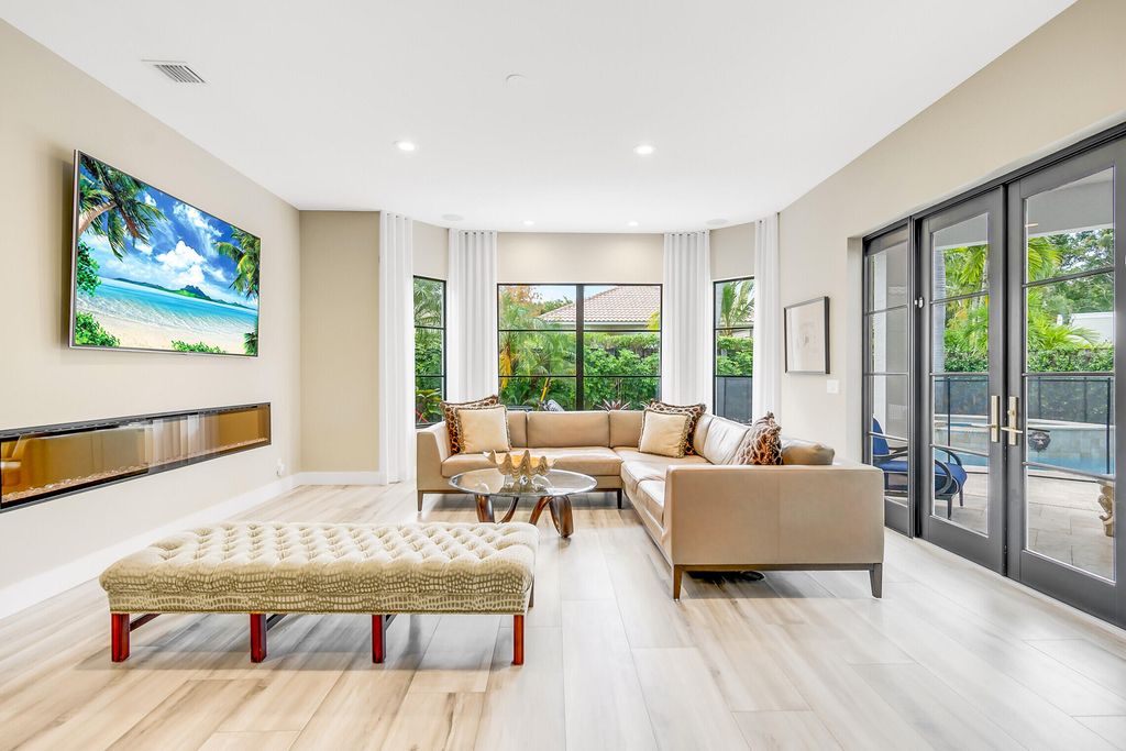 Photo of 2427 Players Court, Wellington, FL 33414 (MLS # B26012314)