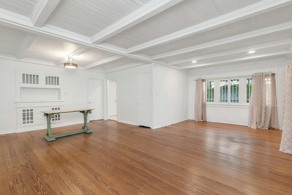 Photo of 150 Australian Avenue #Cottage, Palm Beach, FL 33480 (MLS # R11053570)