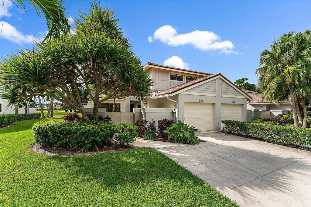 Photo of 551 Prestwick Circle, Palm Beach Gardens, FL 33418 (MLS # R11017263)
