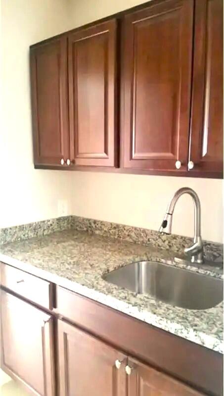 615 NE 8th Avenue Unit 3