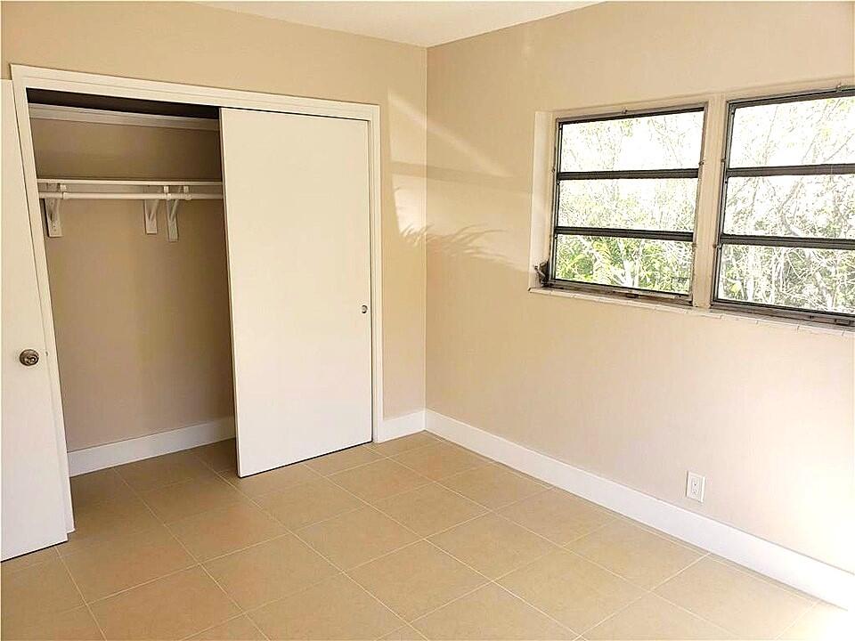 615 NE 8th Avenue Unit 3