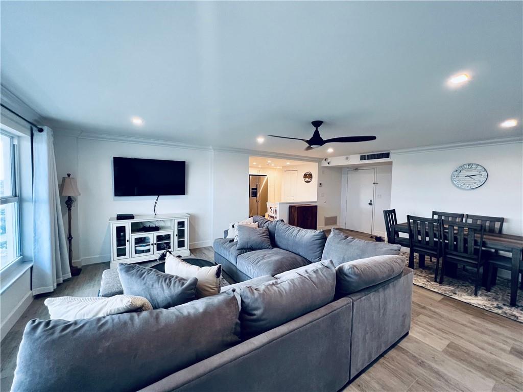 PLAYA DEL MAR - Residential