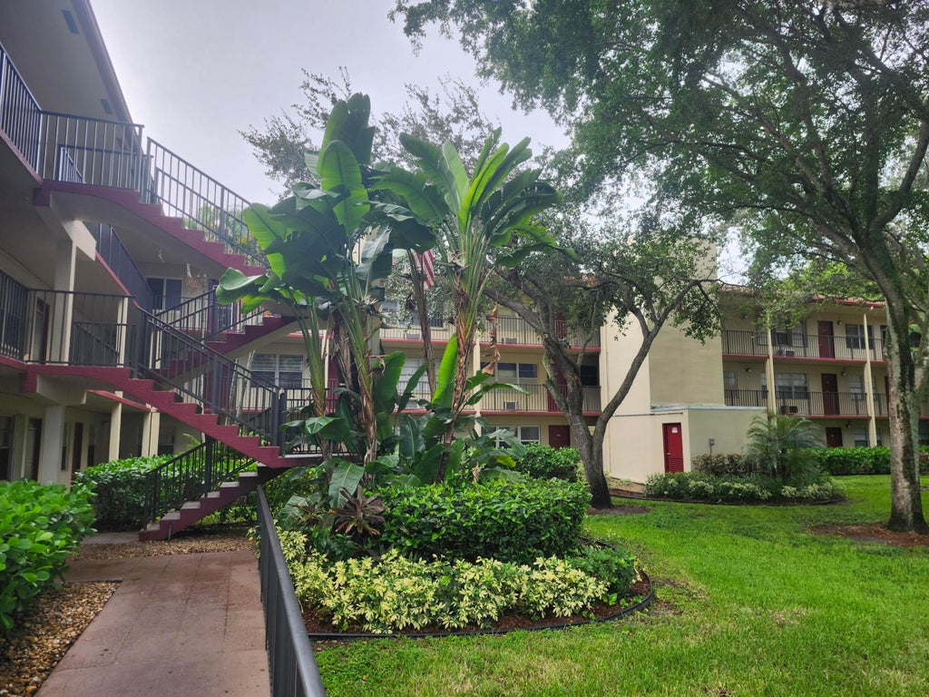Photo of 200 SW 132ND Way #105L, Pembroke Pines, FL 33027 (MLS # B26074417)