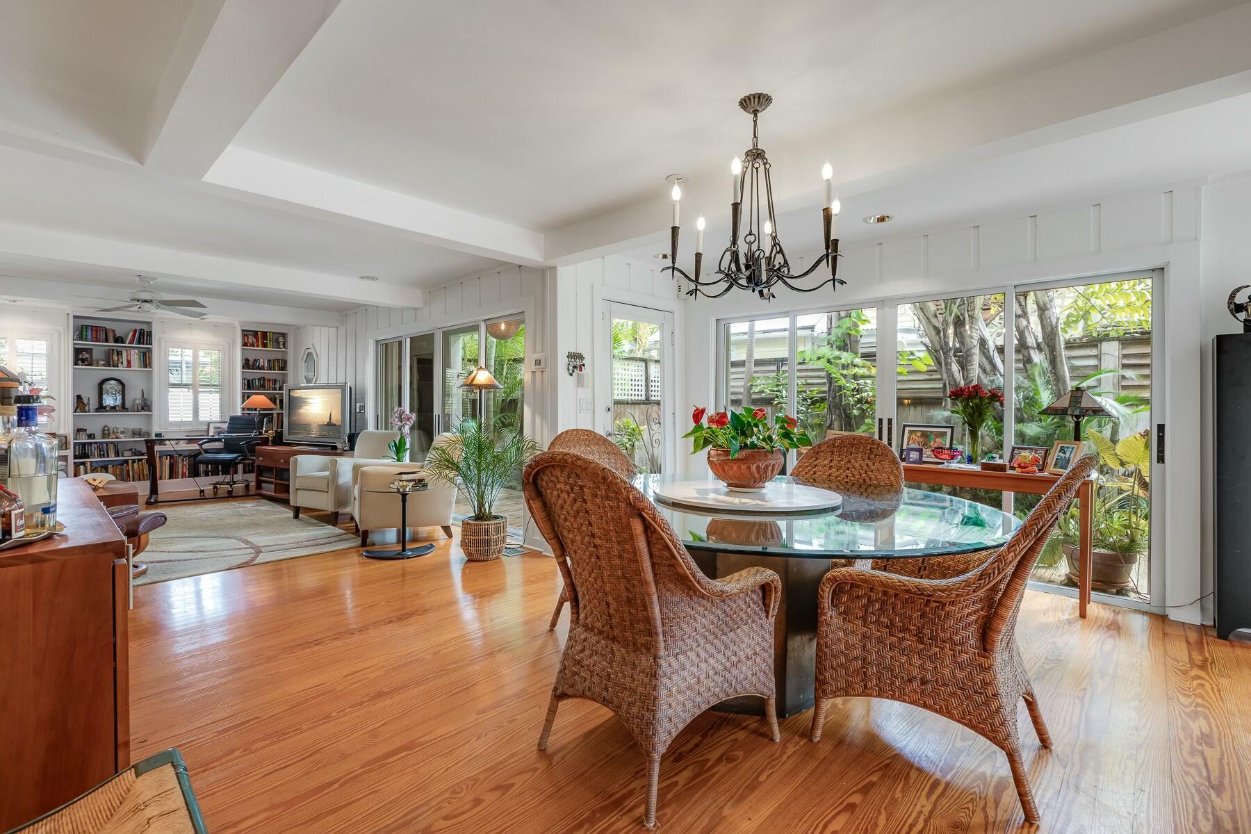 Old Town- Unrecord (1.0) - Residential