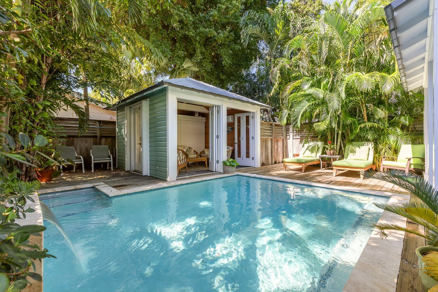 Old Town- Unrecord (1.0) - Residential