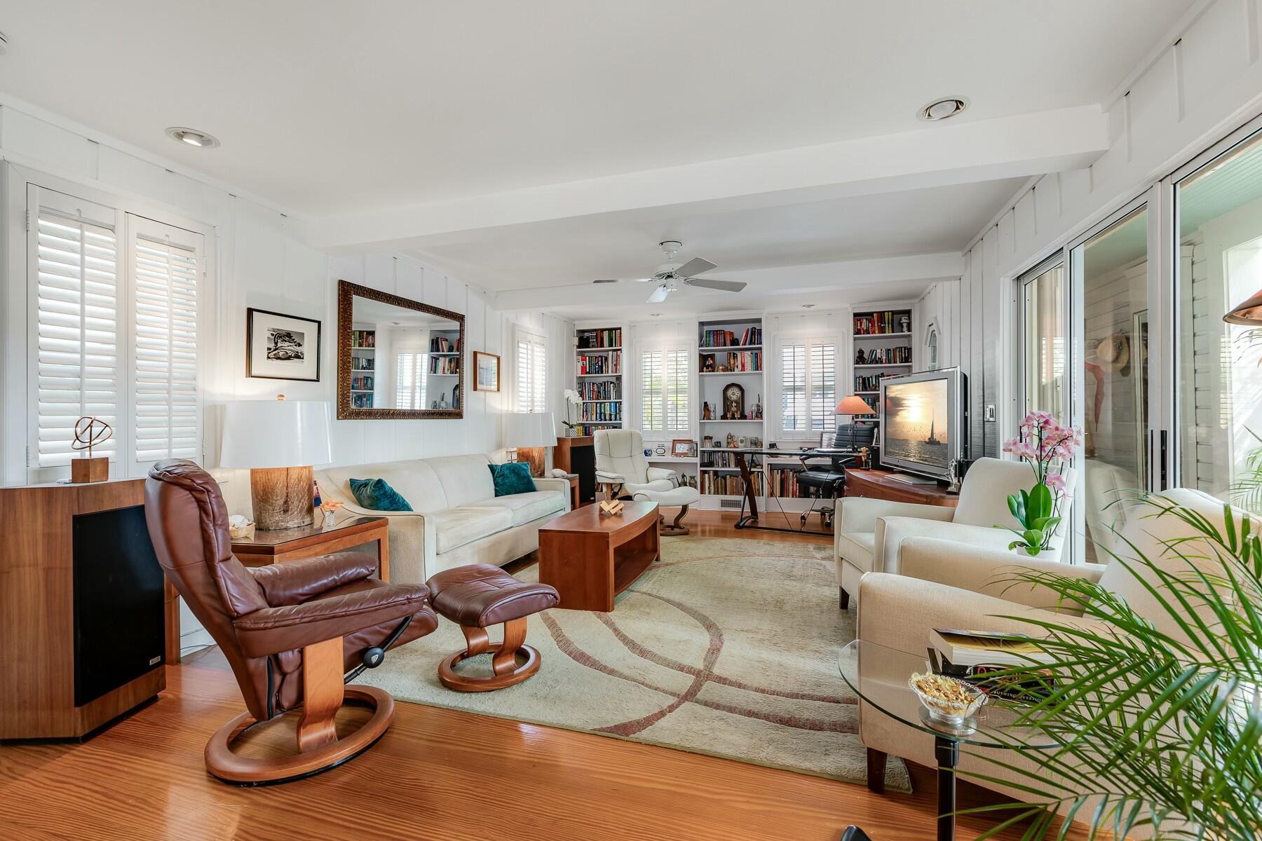 Old Town- Unrecord (1.0) - Residential