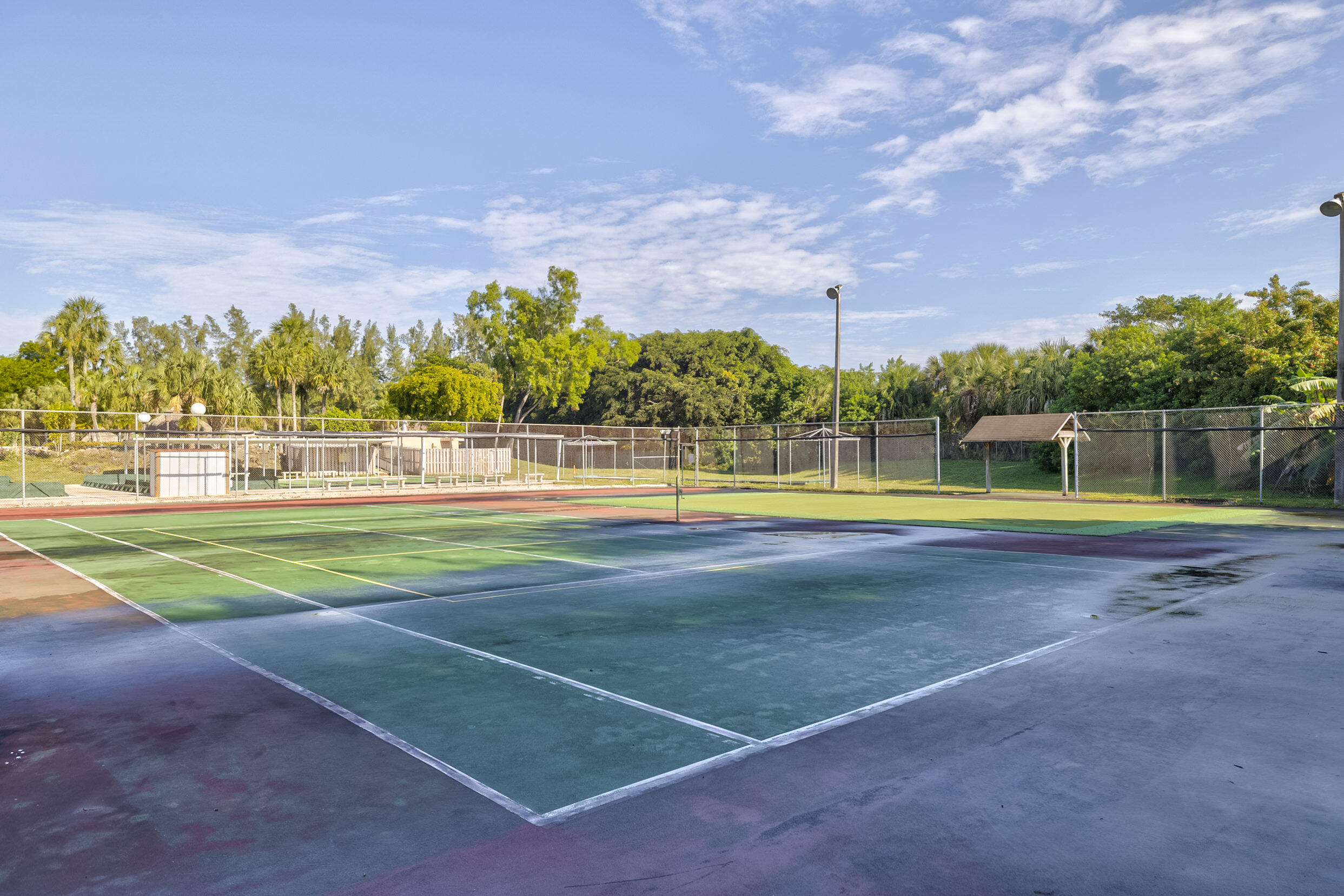 HOLIDAY SPRINGS VILLAGE 1 CONDO - Residential