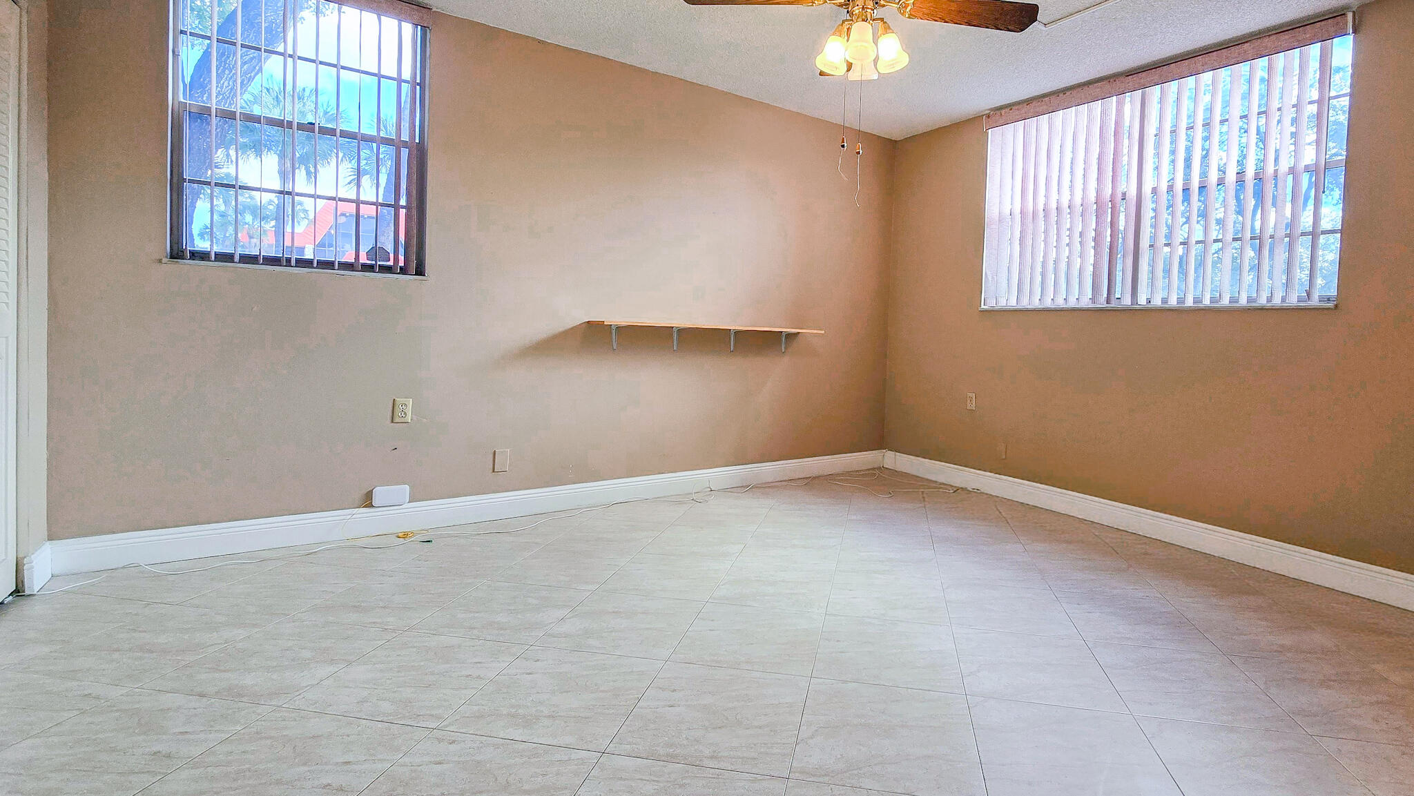 HOLIDAY SPRINGS VILLAGE 1 CONDO - Residential