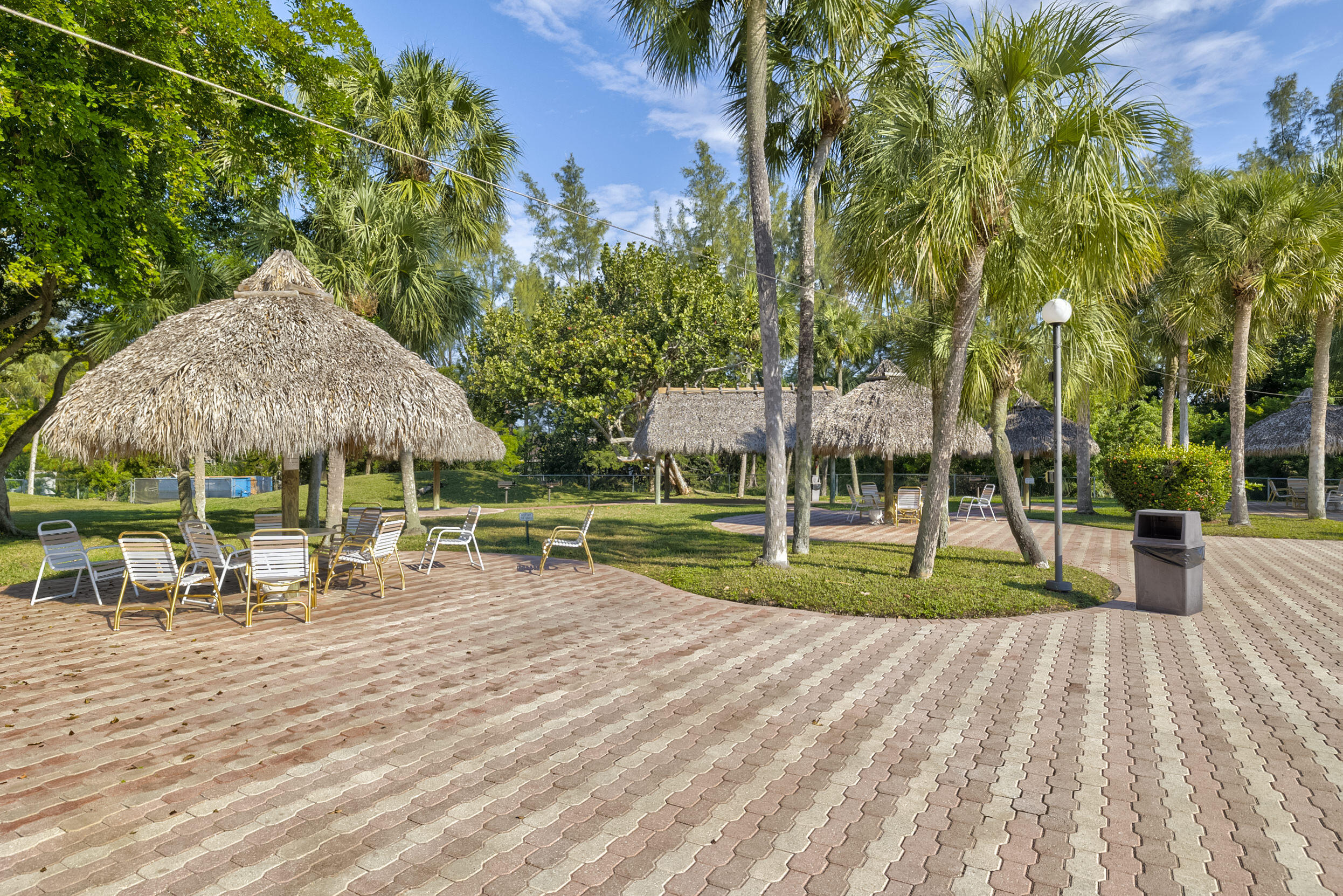 HOLIDAY SPRINGS VILLAGE 1 CONDO - Residential