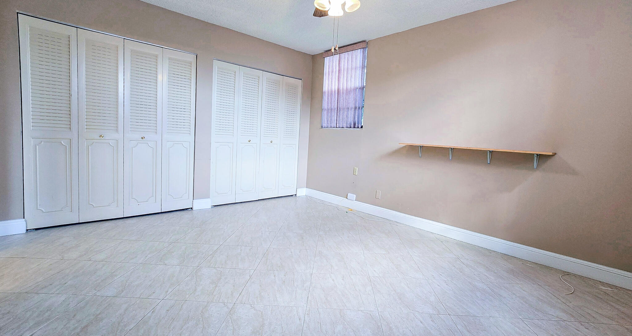 HOLIDAY SPRINGS VILLAGE 1 CONDO - Residential