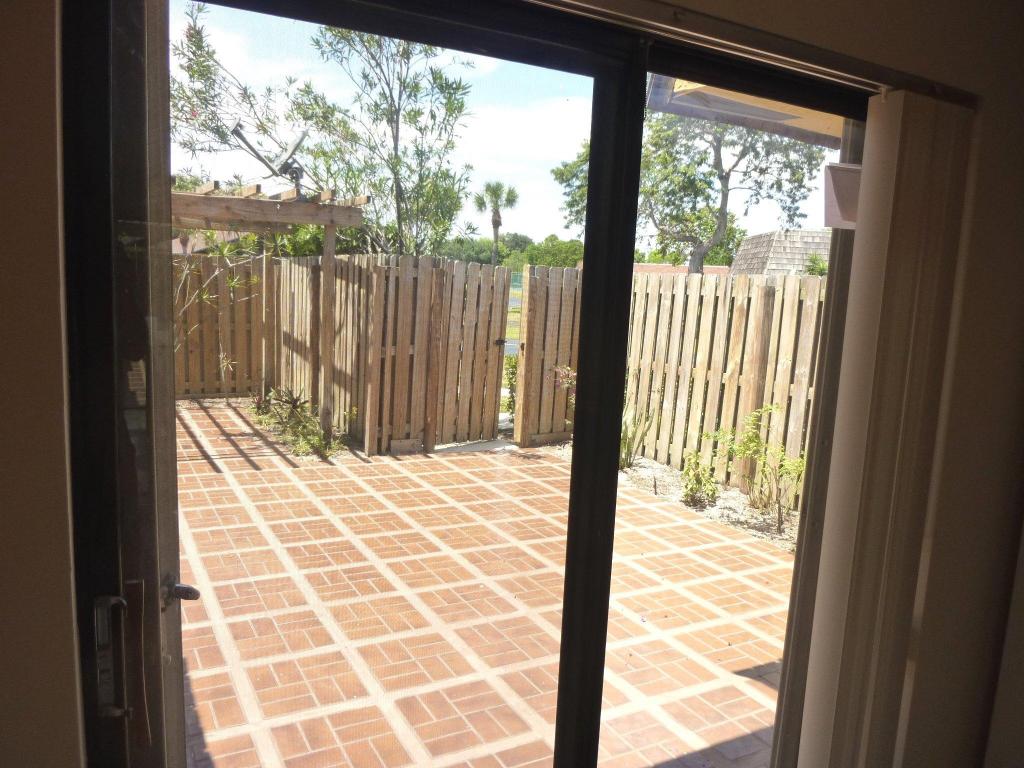 OAKWOOD LAKES CONDO - Residential Lease