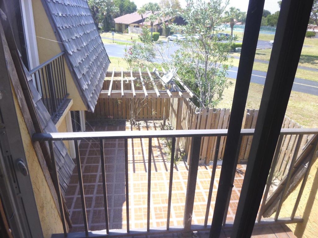 OAKWOOD LAKES CONDO - Residential Lease