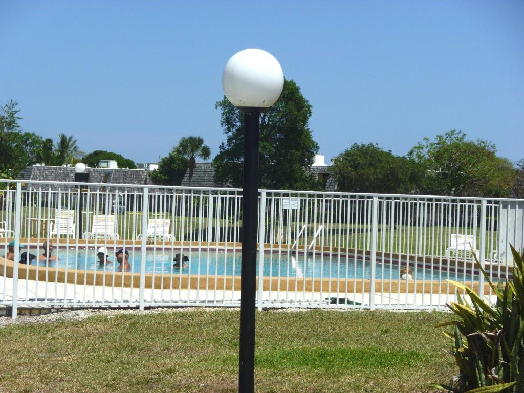 OAKWOOD LAKES CONDO - Residential Lease