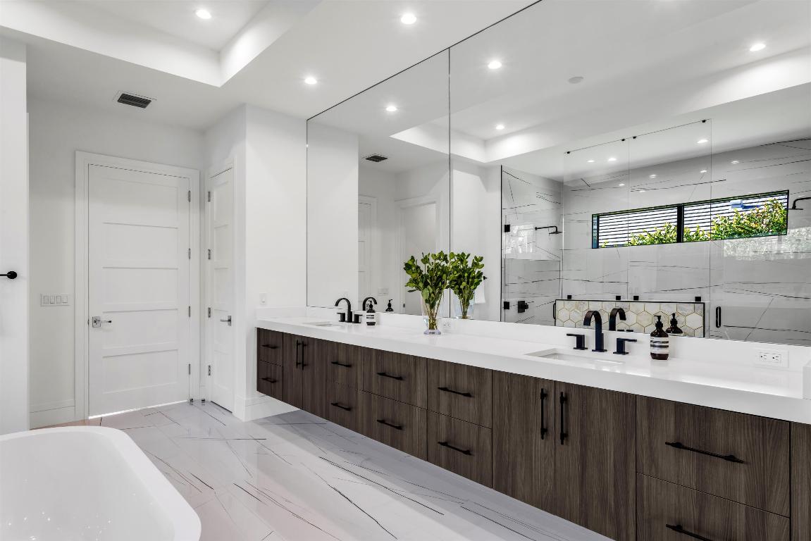 Coral Estates - Residential