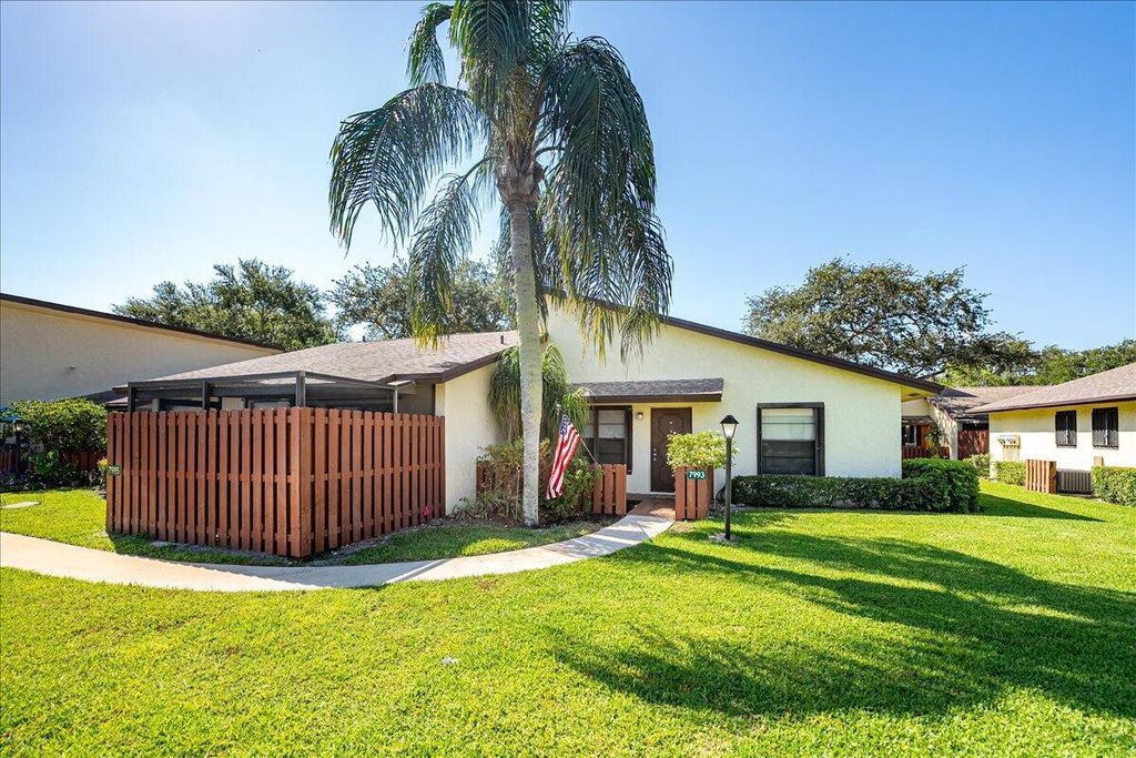 Photo of 7993 SE Villa Circle, Hobe Sound, FL 33455 (MLS # R11091298)