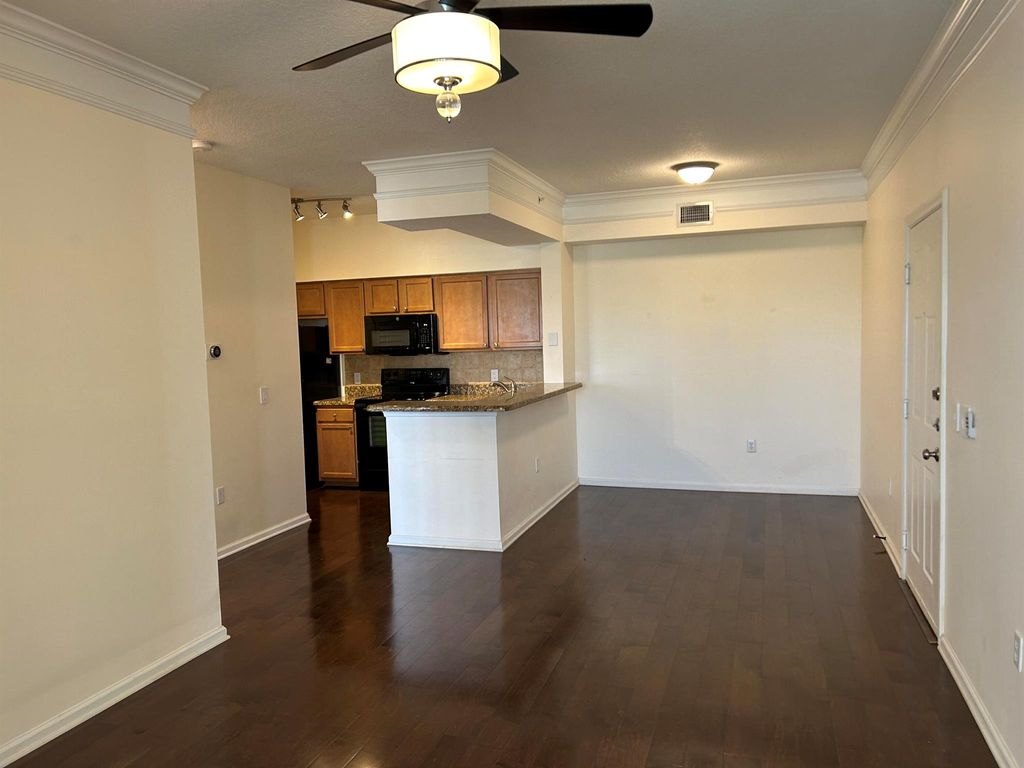 Photo of 1303 Myrtlewood Circle E, Palm Beach Gardens, FL 33418 (MLS # R10895081)