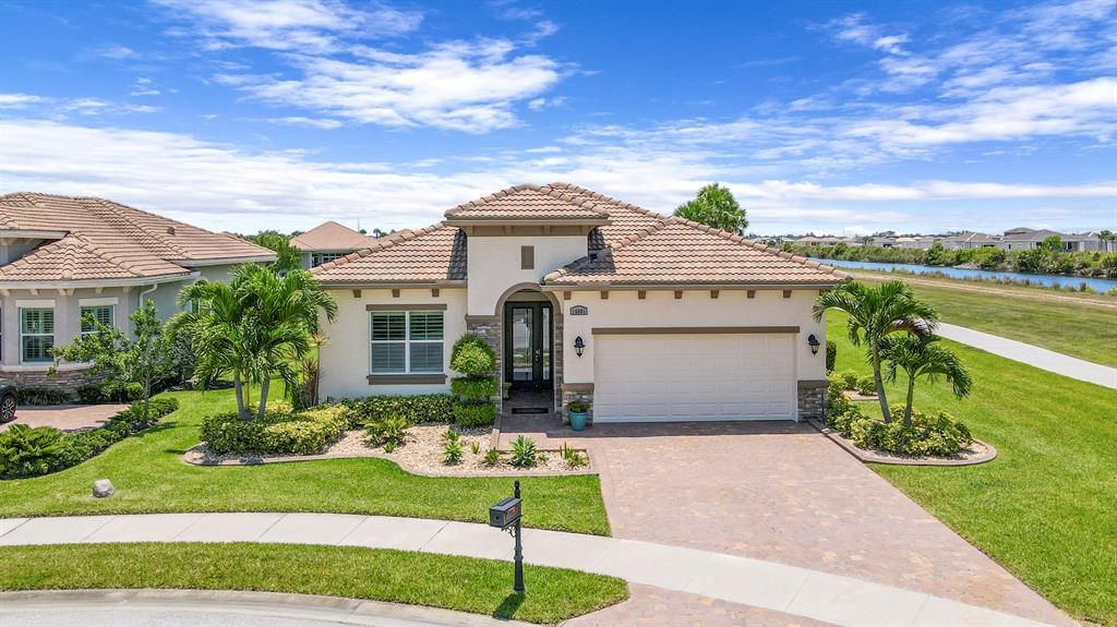 Photo of 18001 SW Cosenza Way Way, Port Saint Lucie, FL 34986 (MLS # R10811431)