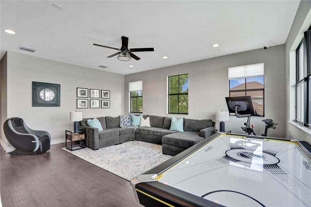 BRUSCHI PROPERTY - Residential