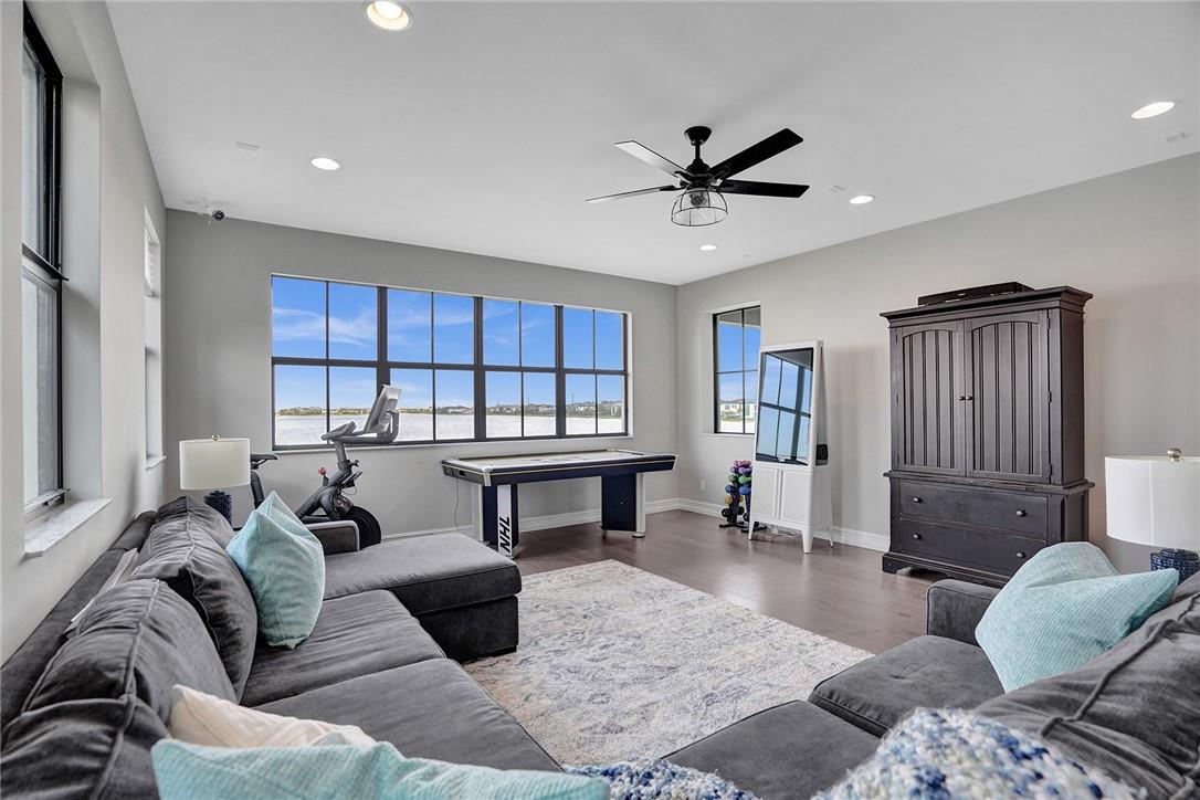 BRUSCHI PROPERTY - Residential