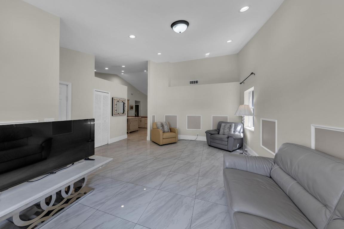 19623 Back Nine Drive