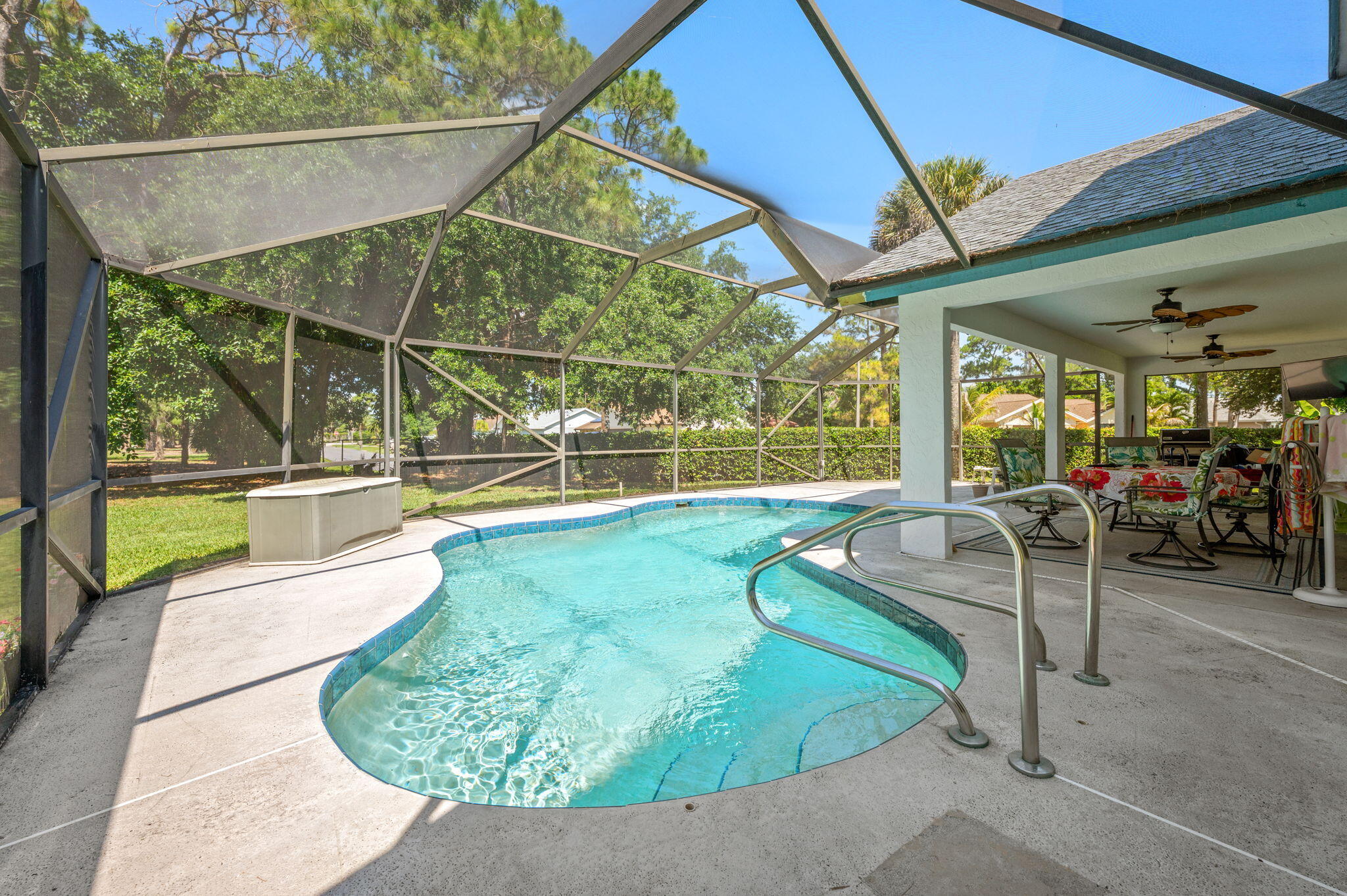 ELYSIUM AT ARBORS - Residential
