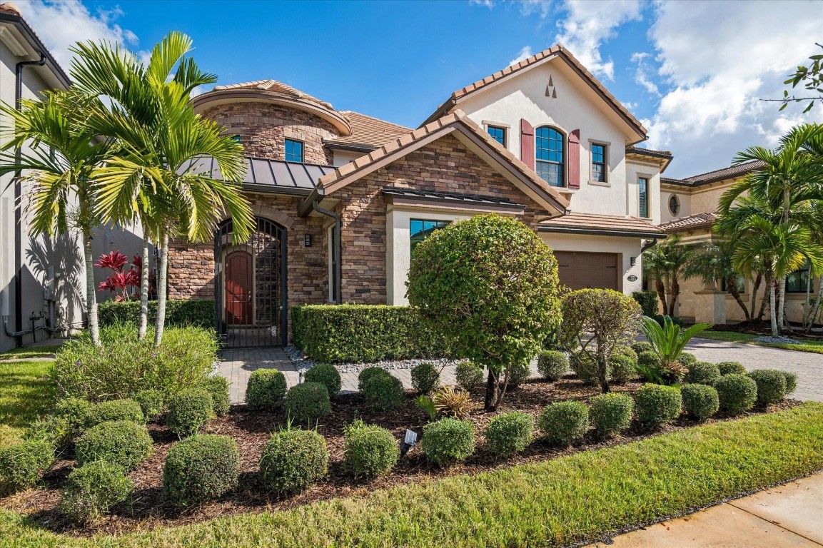 Bruschi Prop 180-105 B - Residential