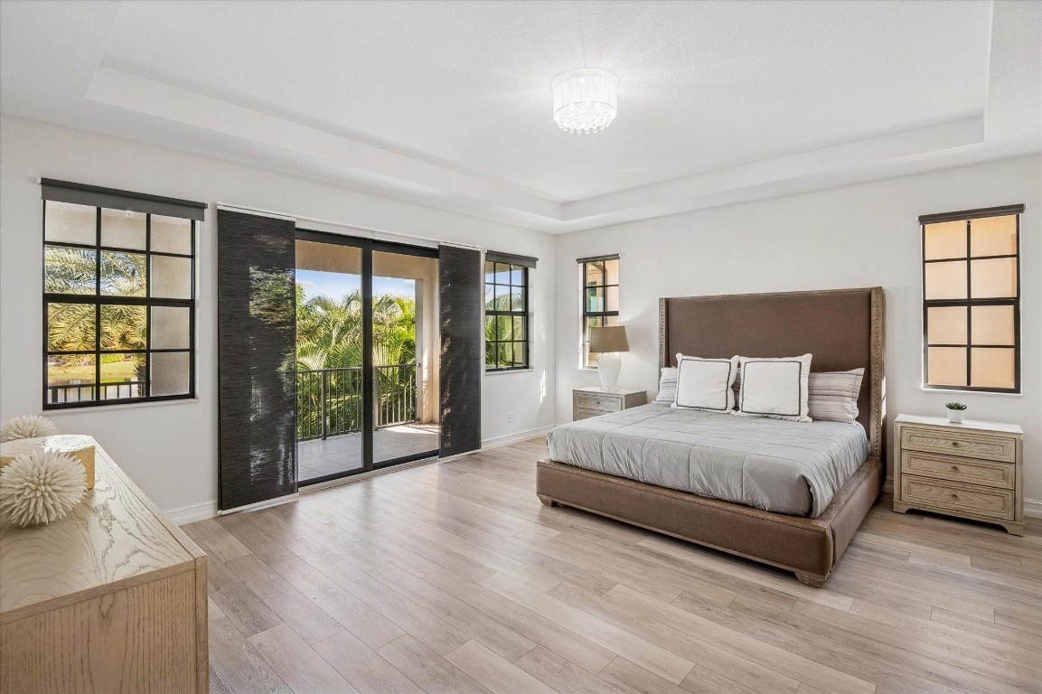 Bruschi Prop 180-105 B - Residential