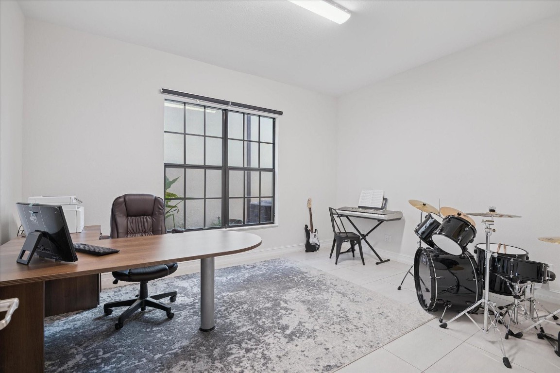 Bruschi Prop 180-105 B - Residential