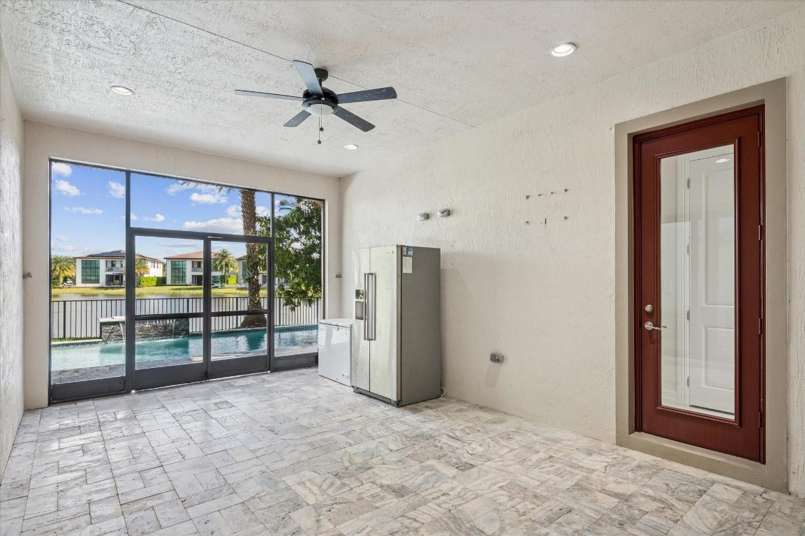 Bruschi Prop 180-105 B - Residential