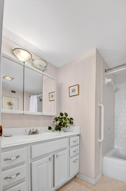 RAPALLO CONDO - Residential