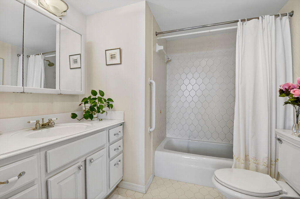 RAPALLO CONDO - Residential