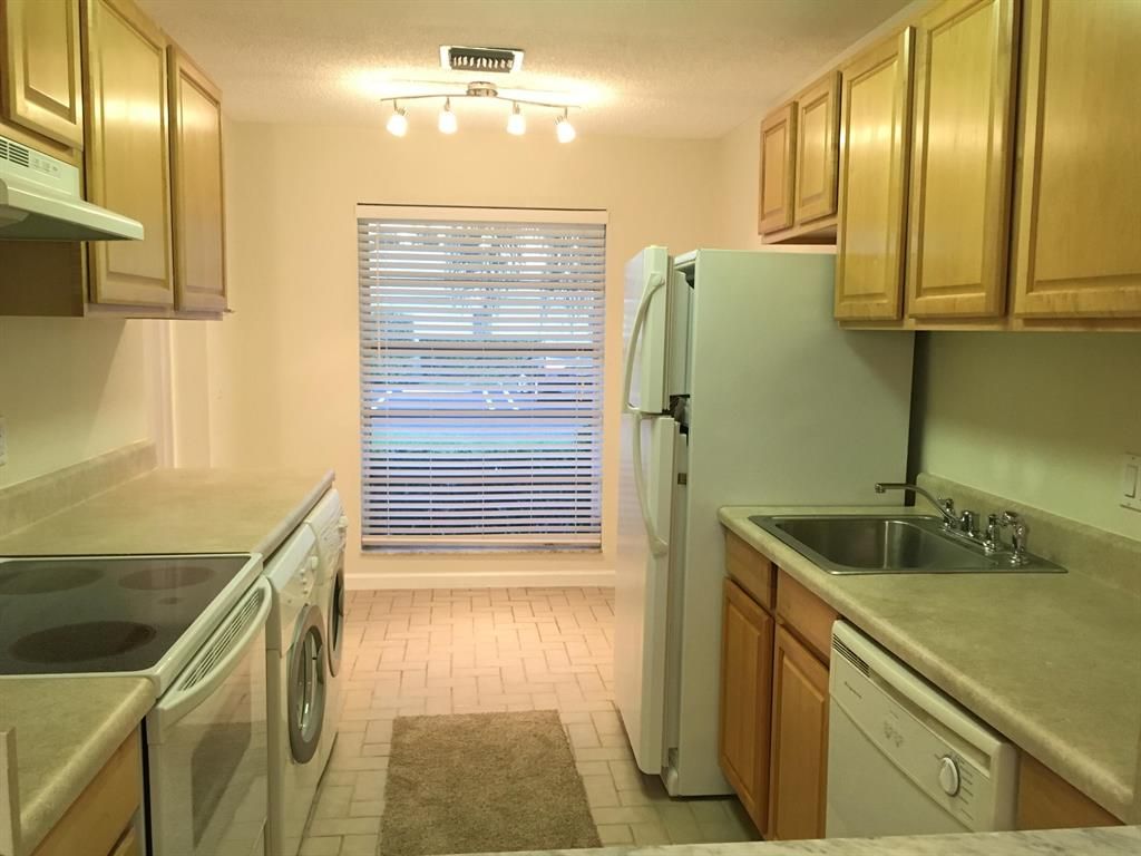 Photo of 2401 E Palm Lane #B, Delray Beach, FL 33445 (MLS # R10718433)