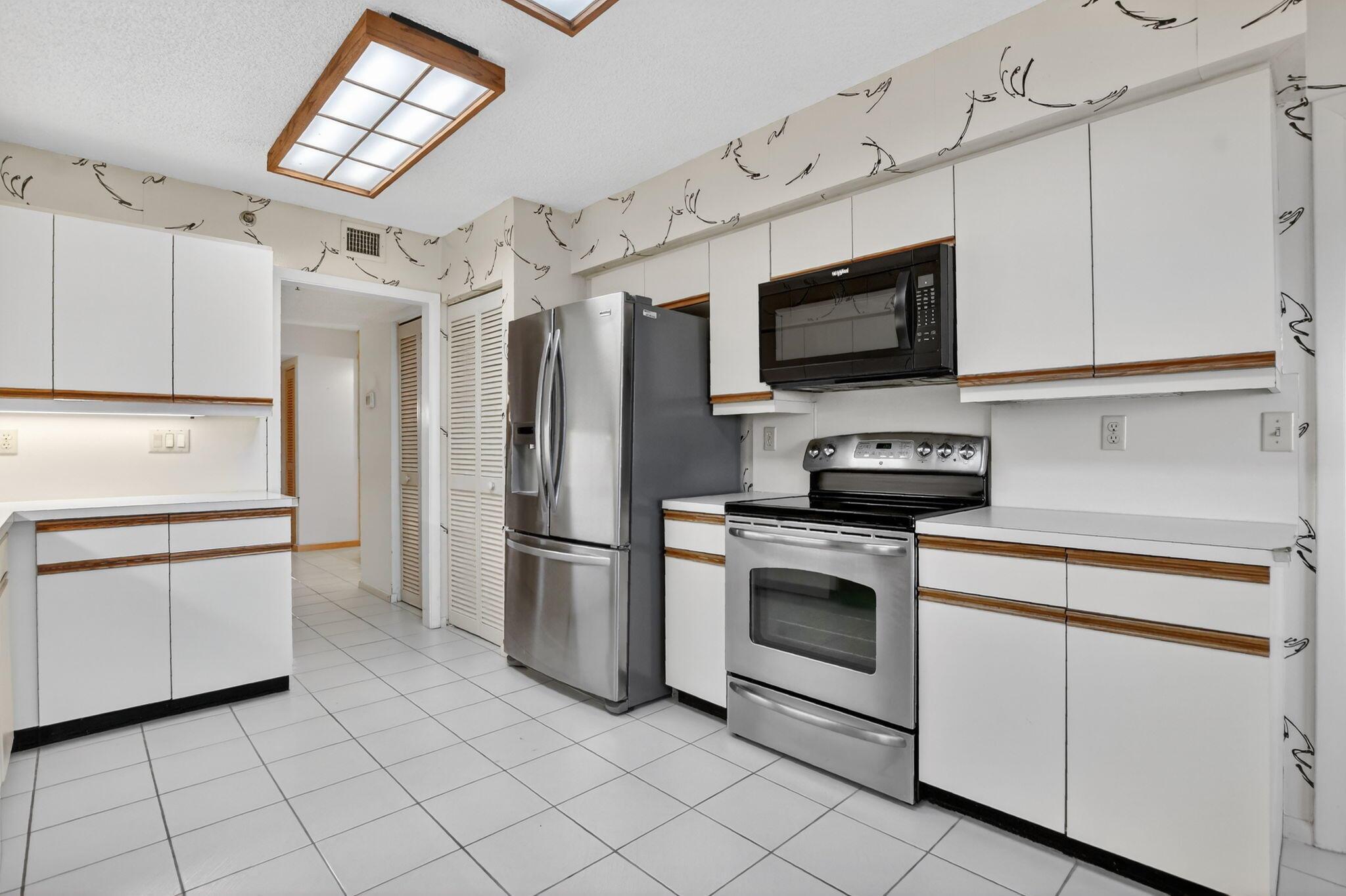 REGENCY AT BOCA POINTE - Residential